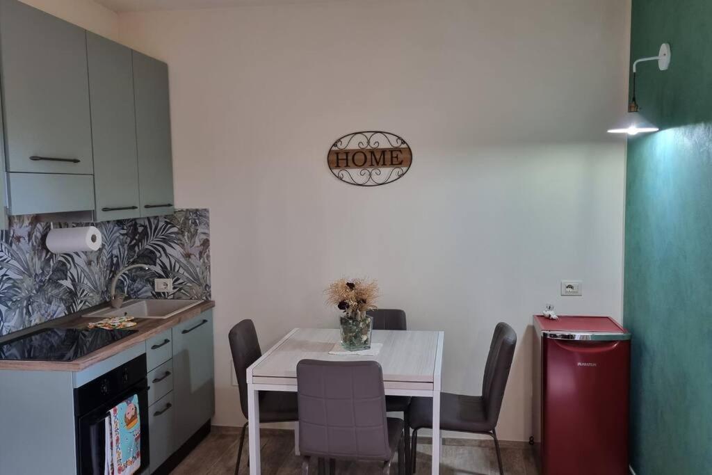 Appartamento Margherita Crespina Exterior foto